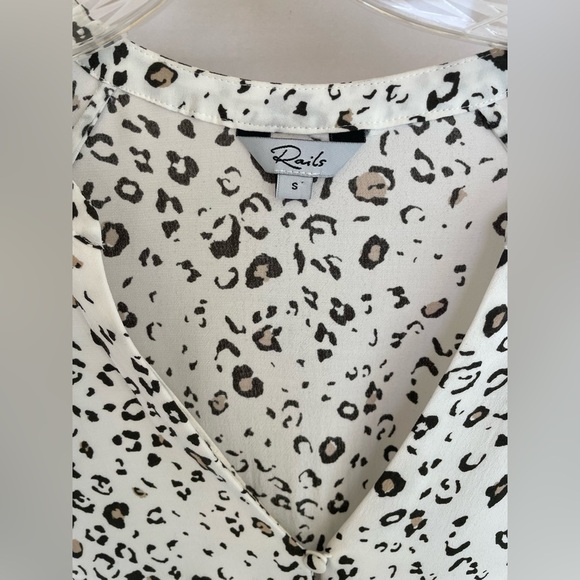 Rails Karla Leopard Print Tiered Dress in White Mocha size small - Picture 3 of 7